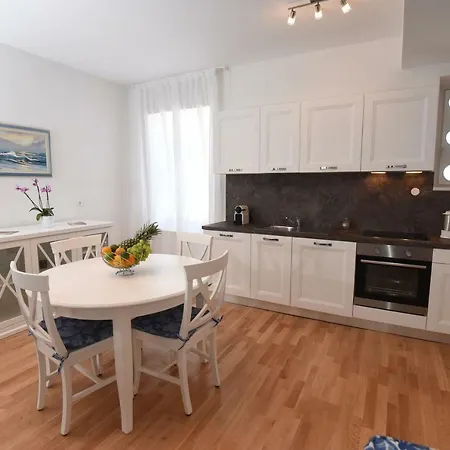 Puntamika Laterna Apartman