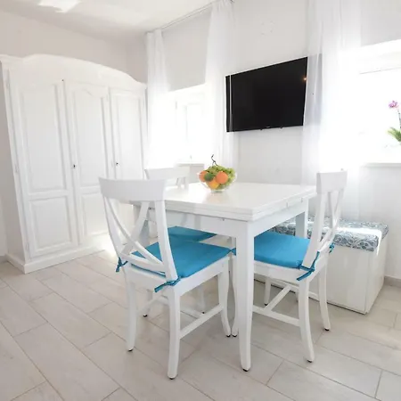 Apartman Puntamika Laterna *