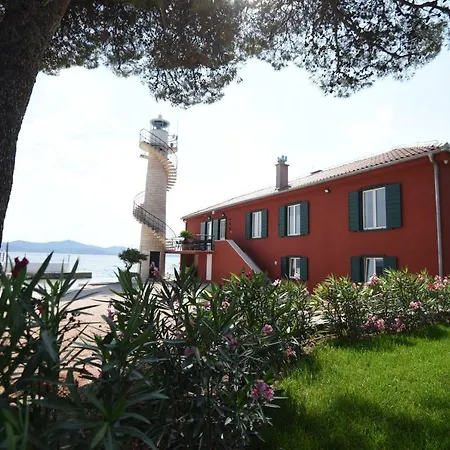 Puntamika Laterna * Zára